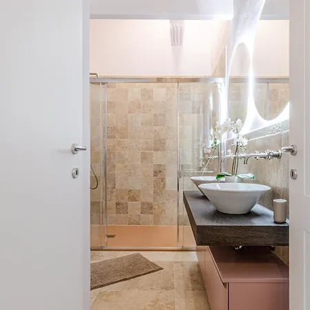 Rose - In Centro Storico Con Balcone Con Vista Lejlighed *